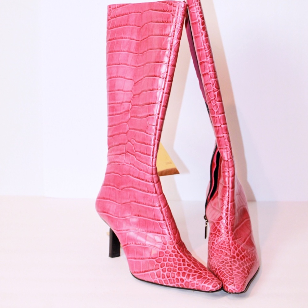 Vintage Bruno Magli Pink Croc Boots Size (6)